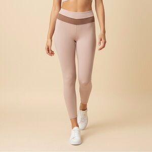 Chic High-Rise Leggings - Cream and Brown
